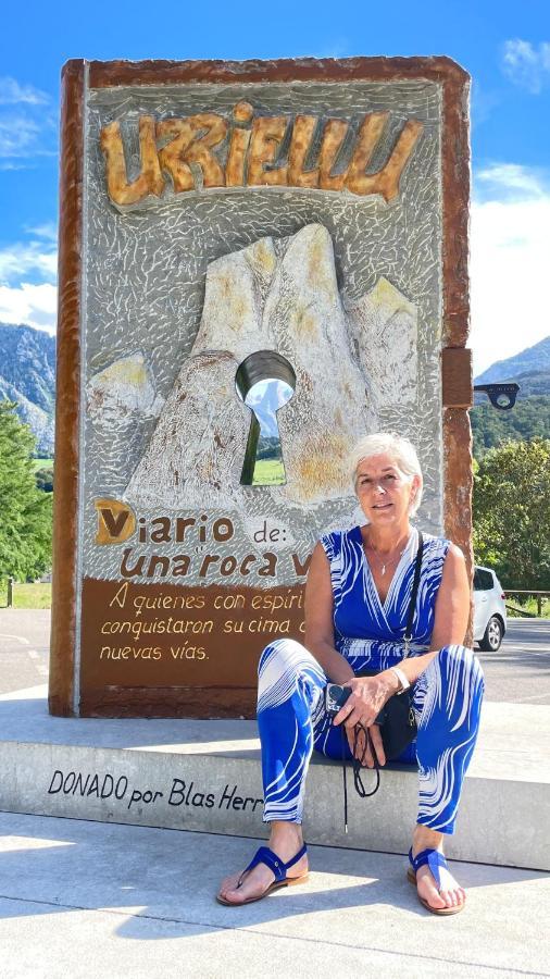 Lapaserina B Arenas De Cabrales Luaran gambar